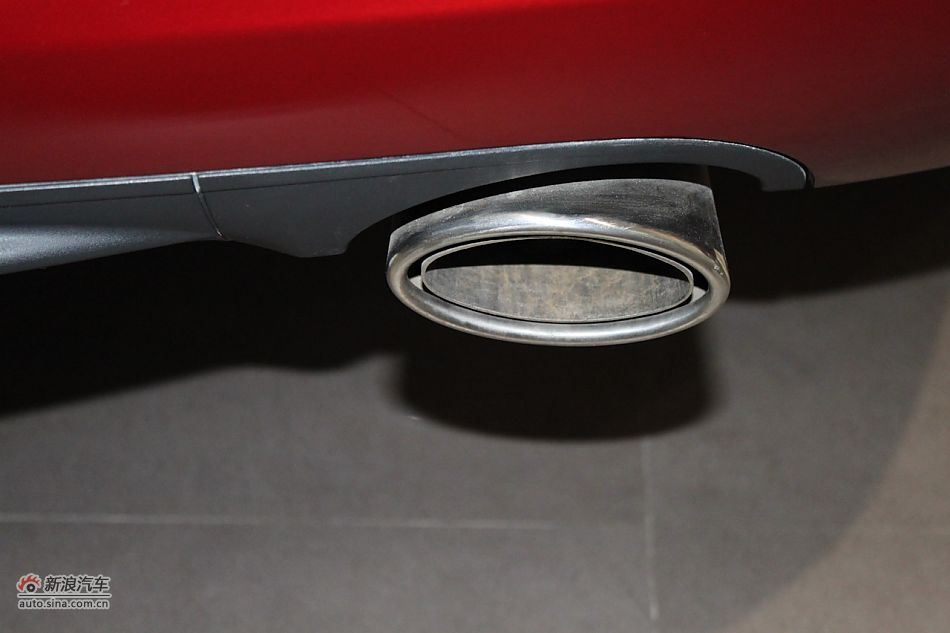 新君威外观细节