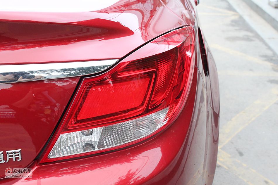 新君威外观细节