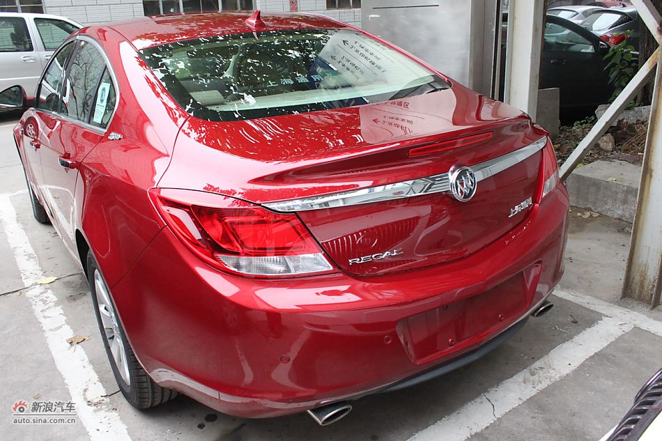 新君威外观细节