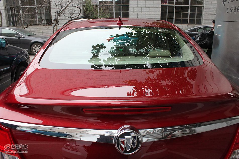 新君威外观细节