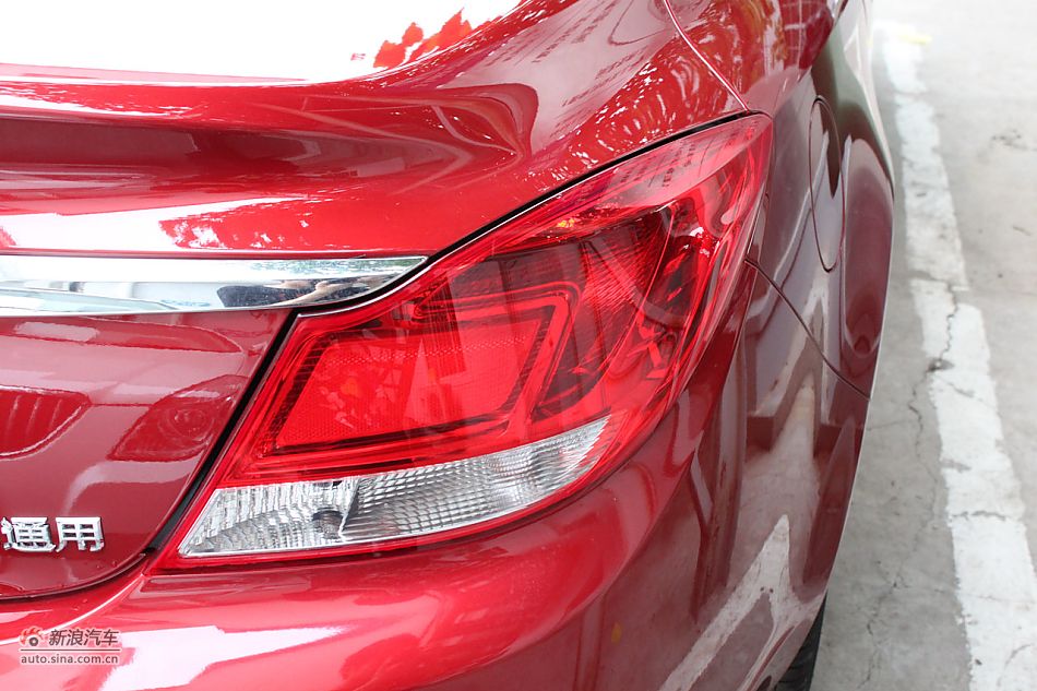 新君威外观细节