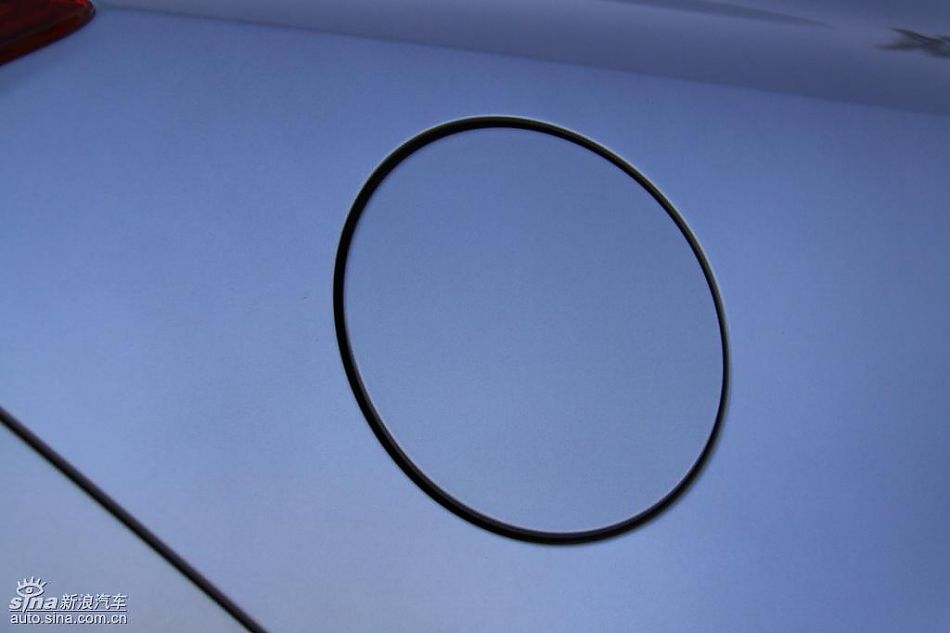 别克新君威2.0T外观实拍图