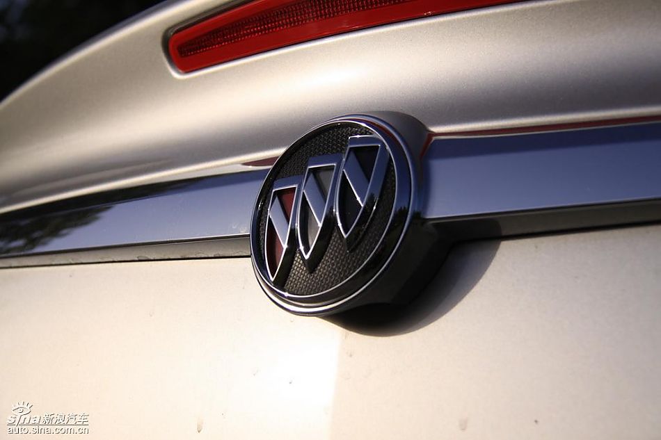 别克新君威2.0T外观实拍图