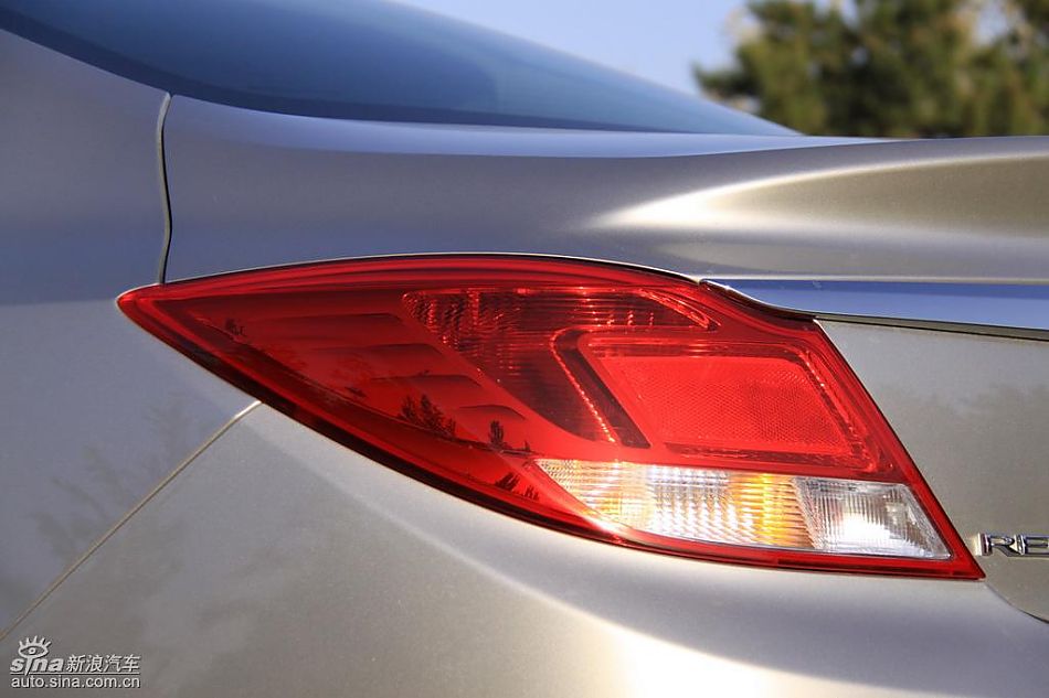 别克新君威2.0T外观实拍图