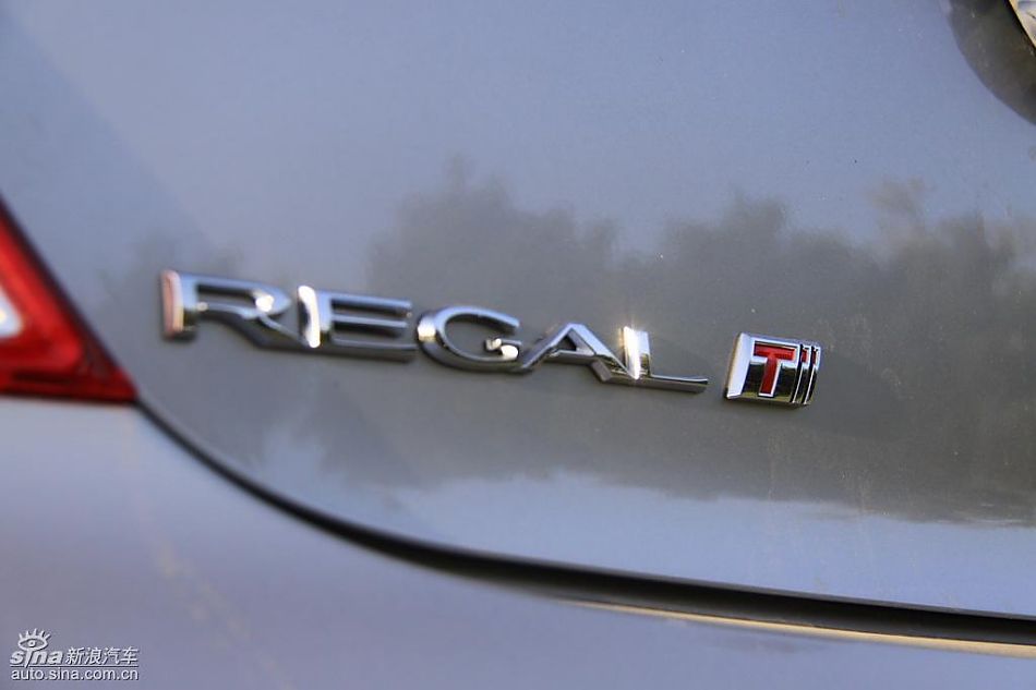 别克新君威2.0T外观实拍图