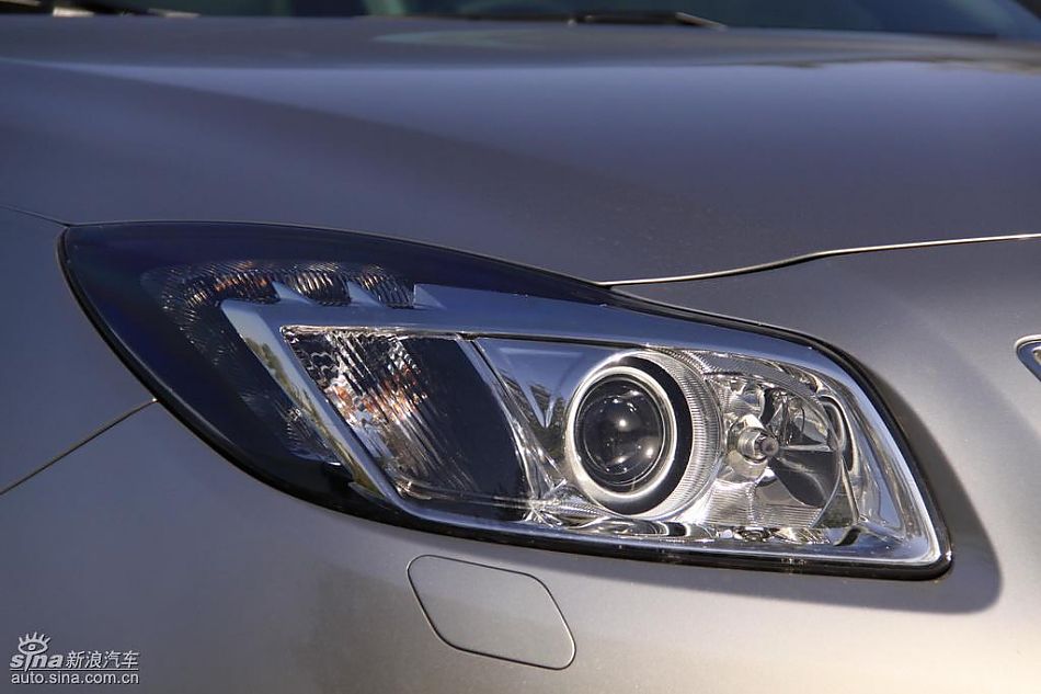 别克新君威2.0T外观实拍图