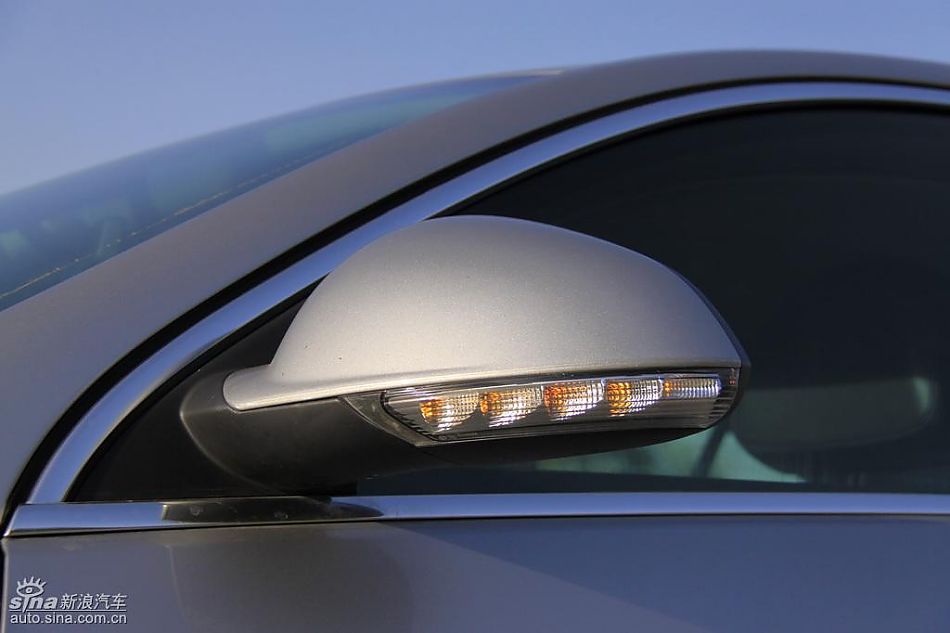 别克新君威2.0T外观实拍图