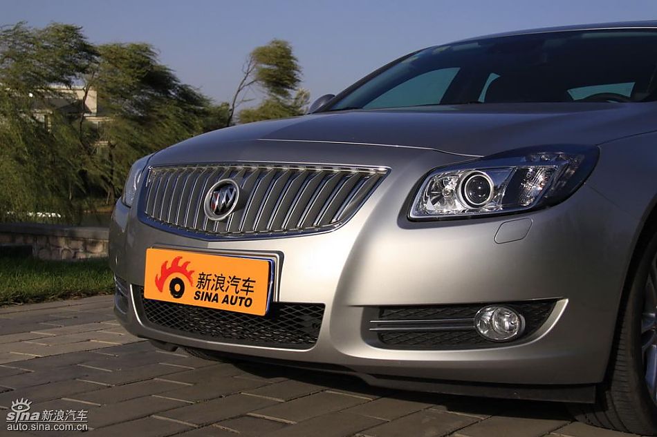 别克新君威2.0T外观实拍图