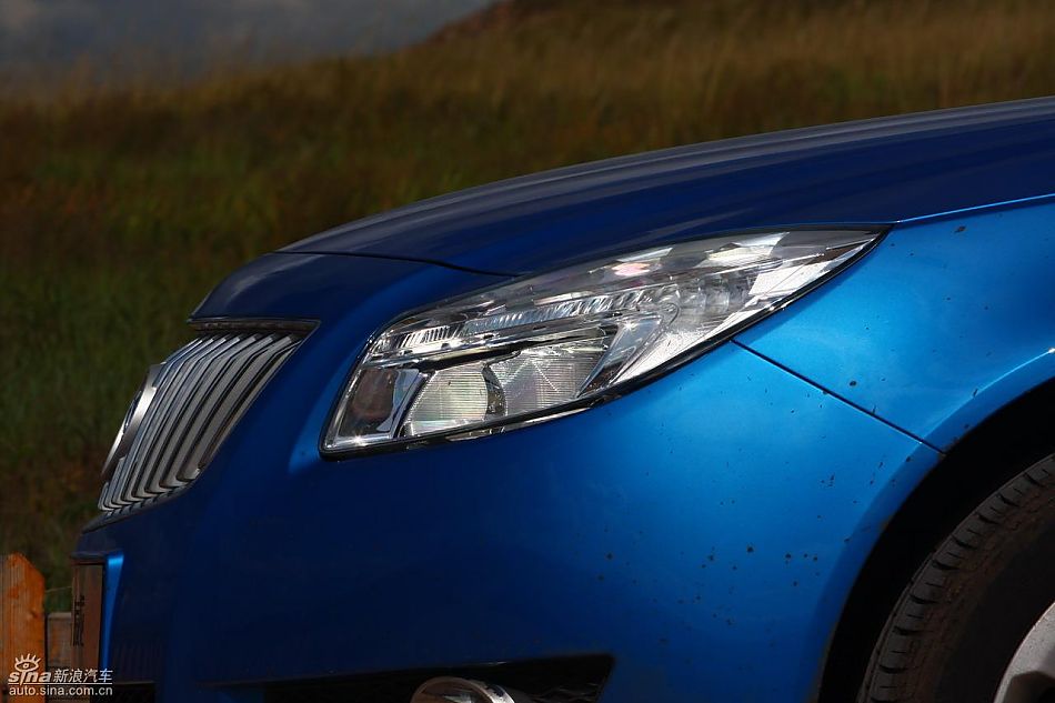 别克新君威1.6T实拍图外观