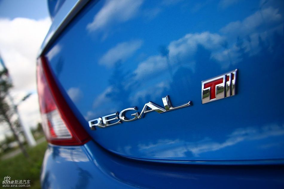 别克新君威1.6T实拍图外观