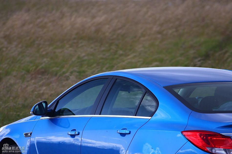 别克新君威1.6T实拍图外观