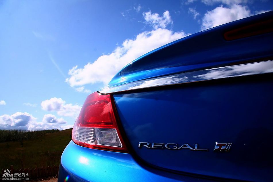 别克新君威1.6T实拍图外观