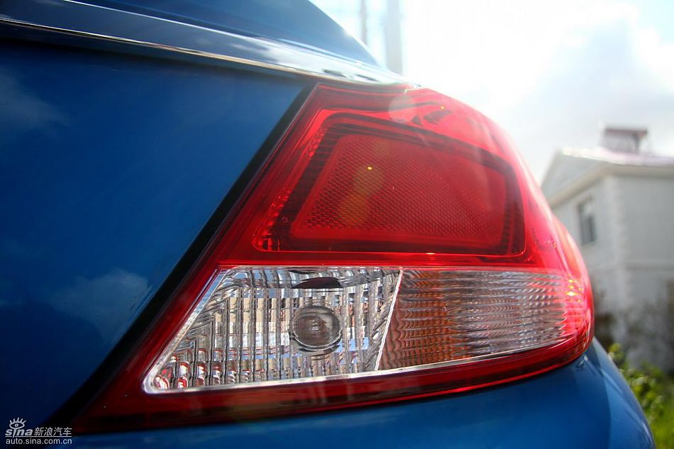 别克新君威1.6T实拍图外观