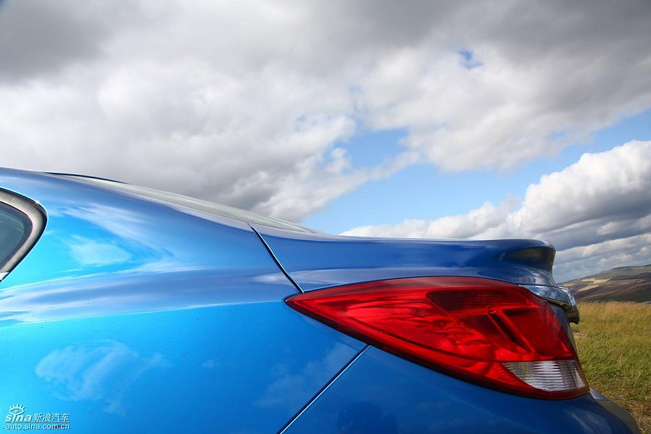 别克新君威1.6T实拍图外观