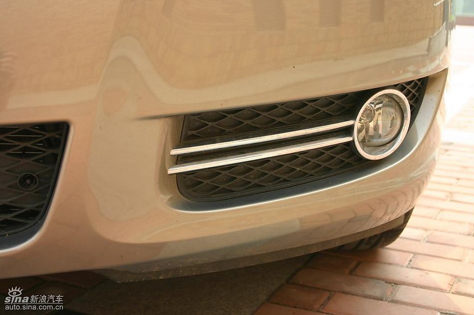 上海通用新君威1.6T到店实拍-外观