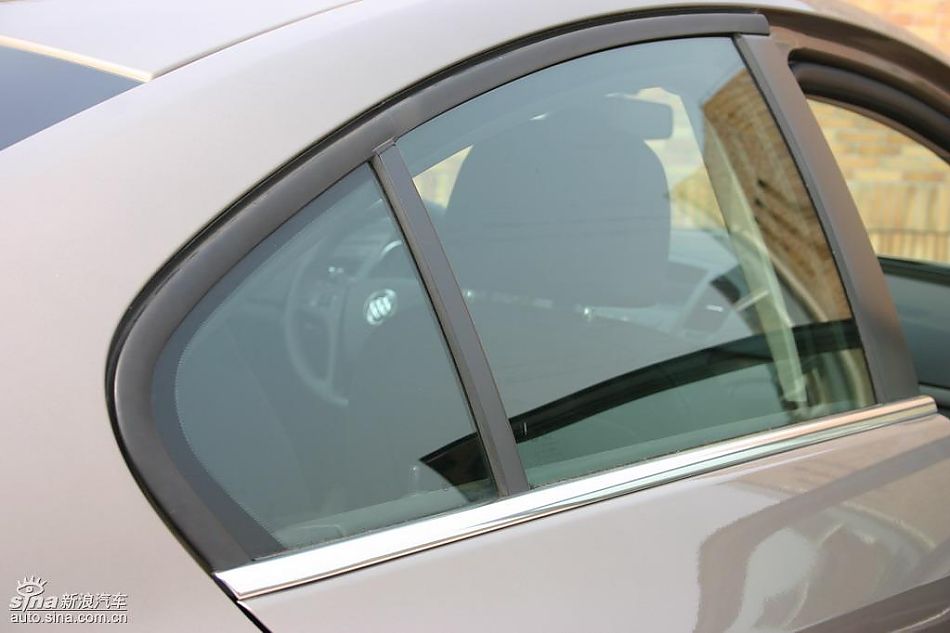 上海通用新君威1.6T到店实拍-外观