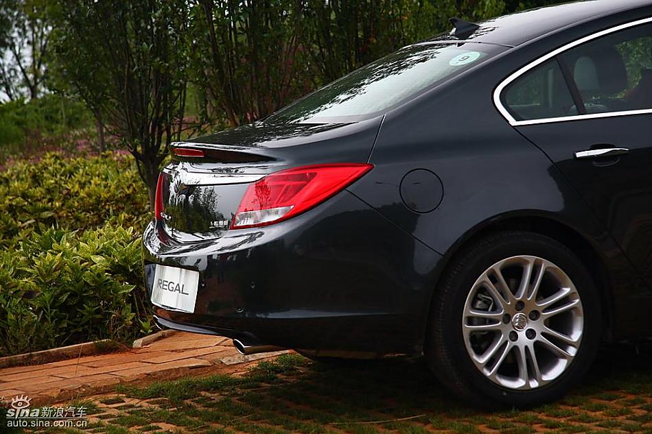 别克新君威2.0T试驾实拍图外观