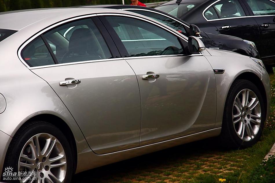 别克新君威2.0T试驾实拍图外观