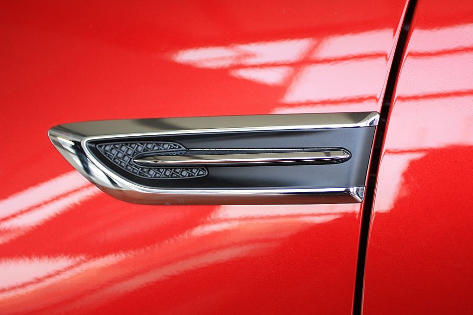 上海通用别克新君威到店实拍-外观