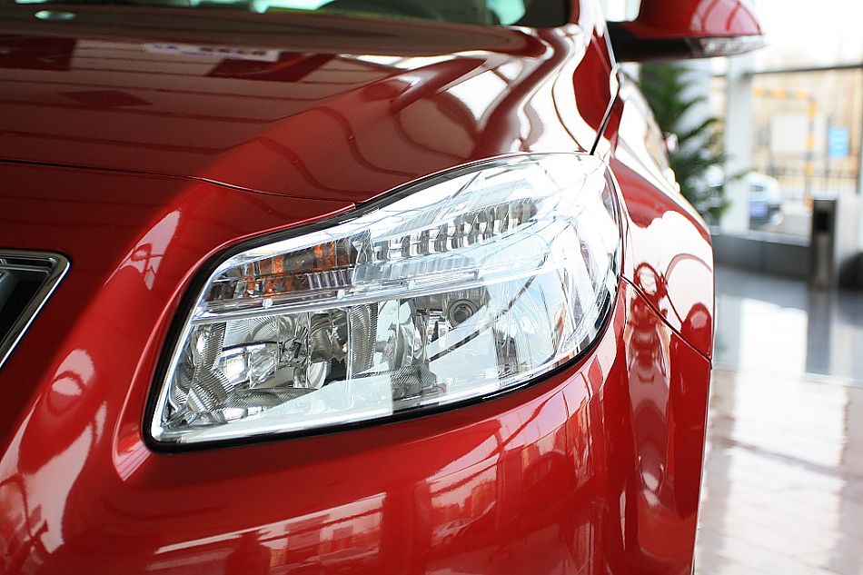 上海通用别克新君威到店实拍-外观