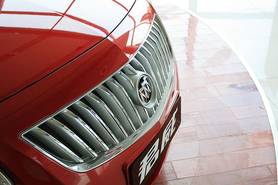 上海通用别克新君威到店实拍-外观