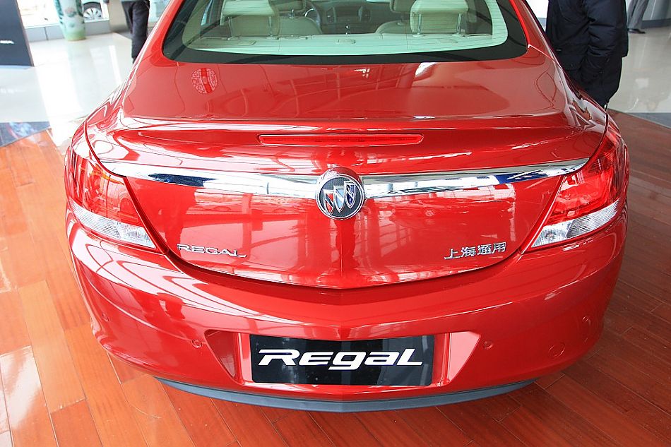 上海通用别克新君威到店实拍-外观