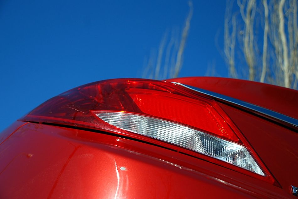 新君威2.0外观图片