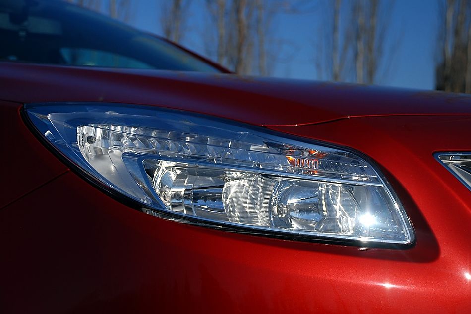 新君威2.0外观图片