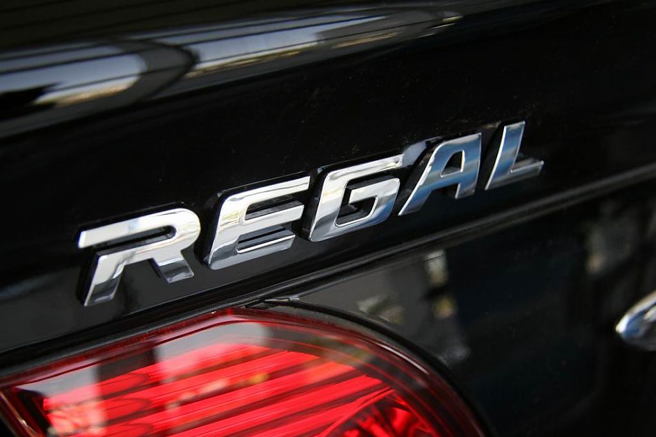 上海通用君威尾部细节