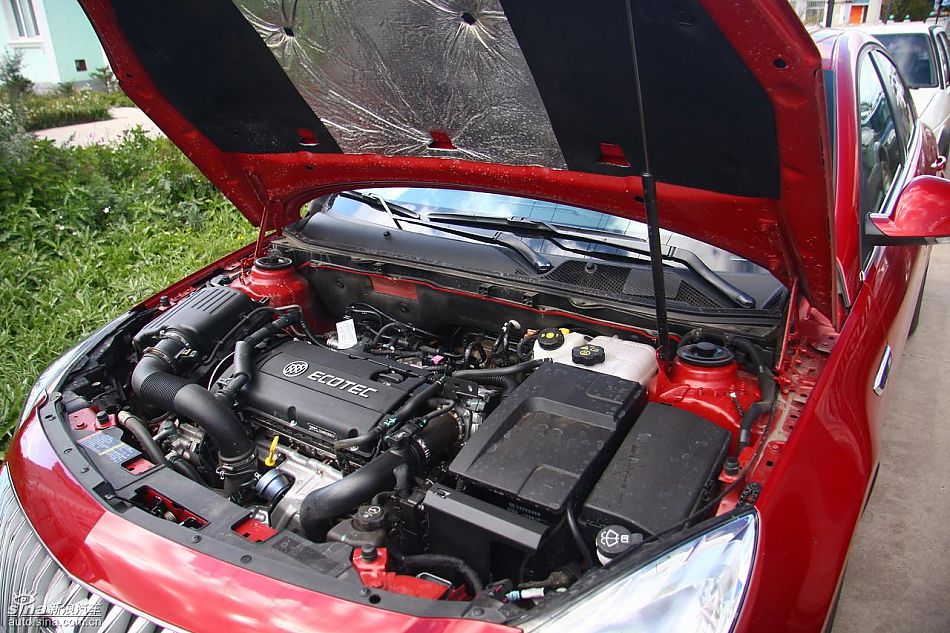 上海通用别克新君威1.6T实拍图发动机与细节