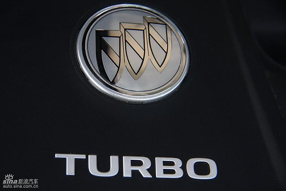 别克新君威2.0T试驾实拍图发动机与细节