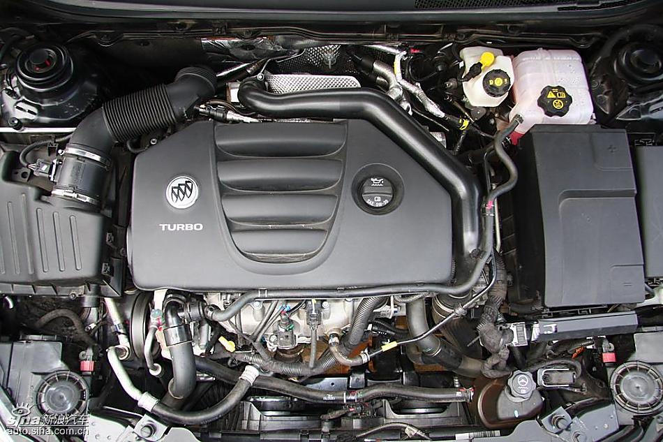 别克新君威2.0T试驾实拍图发动机与细节