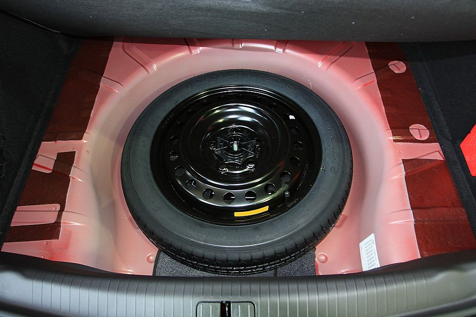 上海通用别克新君威到店实拍-其他