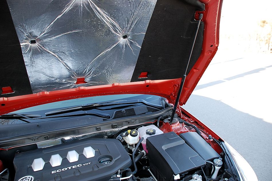 全新君威2.0引擎图片