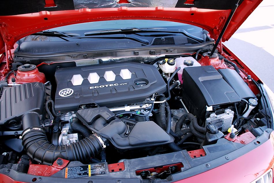 全新君威2.0引擎图片