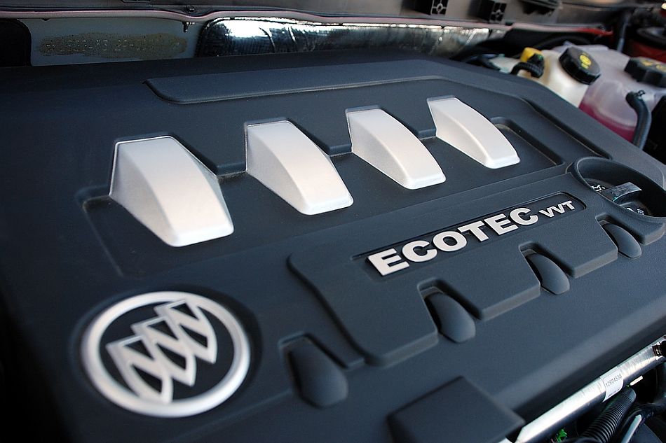 全新君威2.0引擎图片