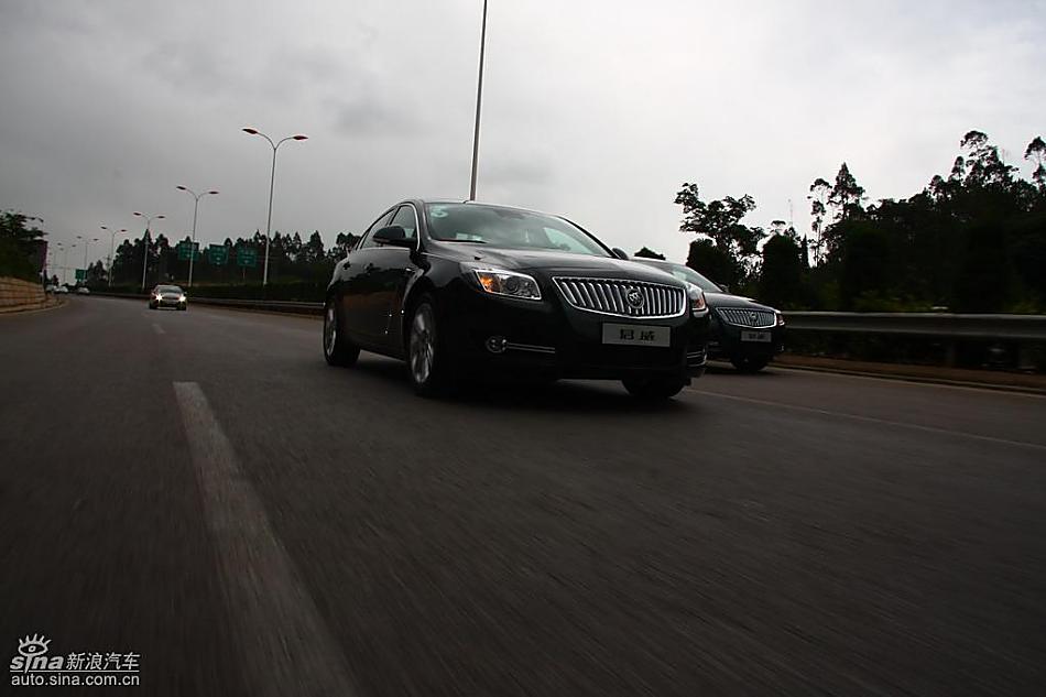 别克新君威2.0T试驾实拍图动态