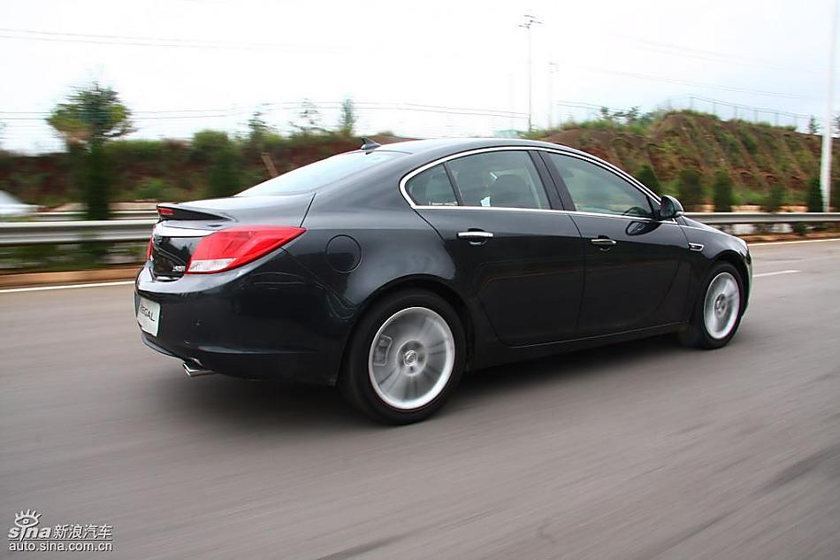 别克新君威2.0T试驾实拍图动态