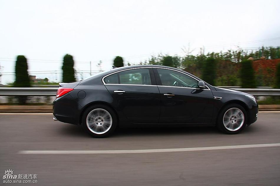 别克新君威2.0T试驾实拍图动态