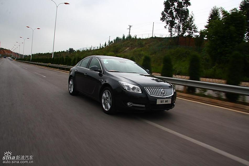 别克新君威2.0T试驾实拍图动态