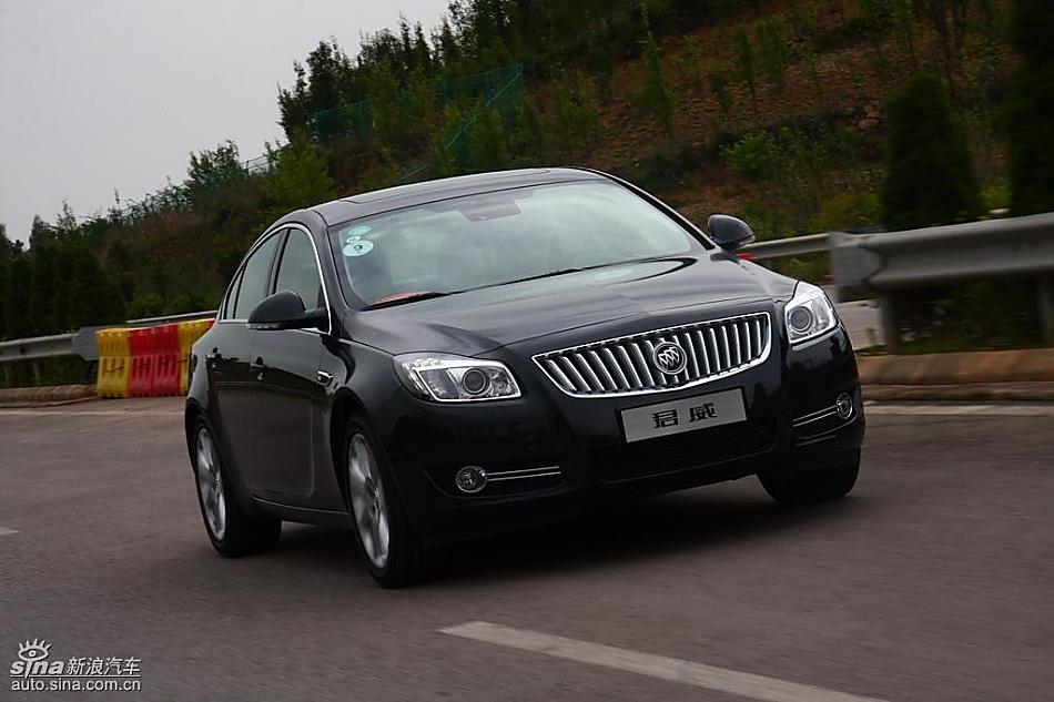 别克新君威2.0T试驾实拍图动态