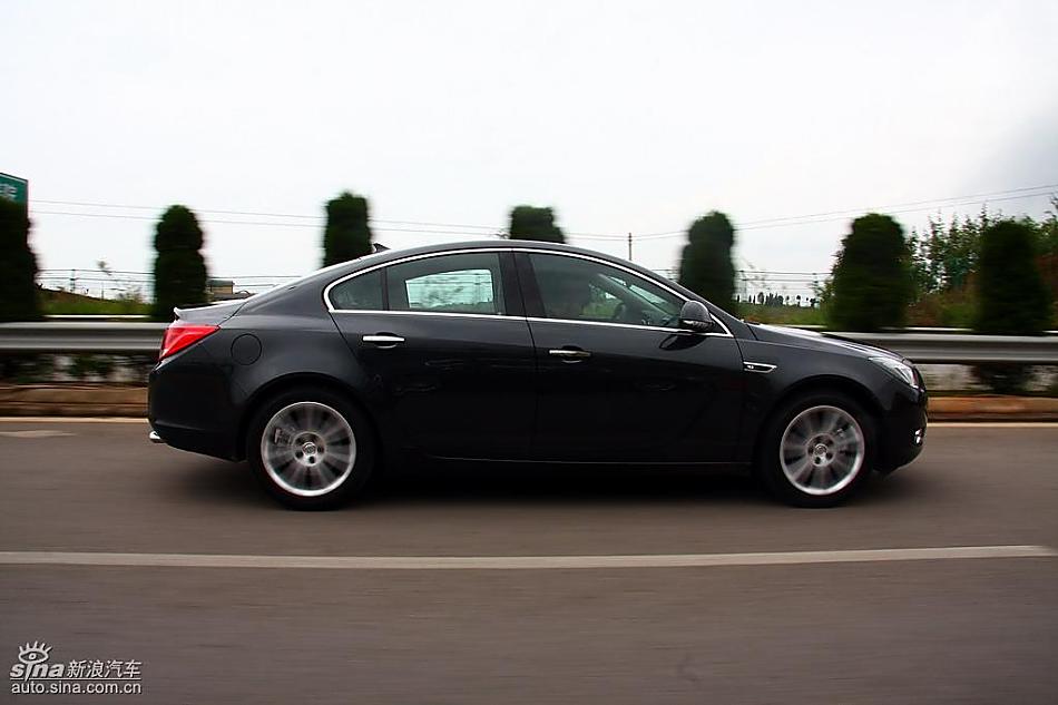 别克新君威2.0T试驾实拍图动态