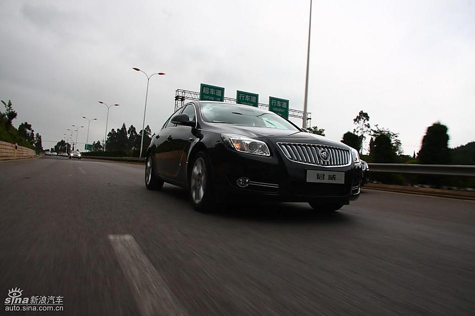 别克新君威2.0T试驾实拍图动态