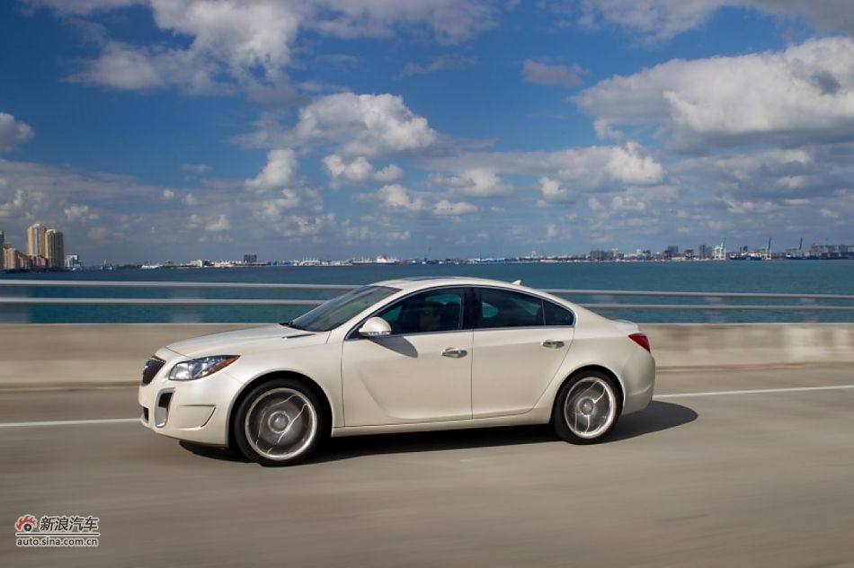 别克君威GS外观