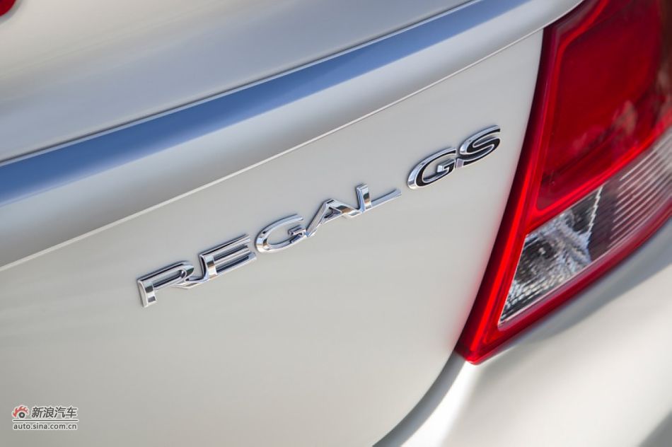 别克君威GS外观
