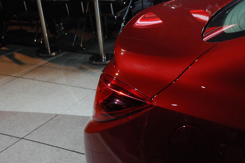 新君威正式亮相