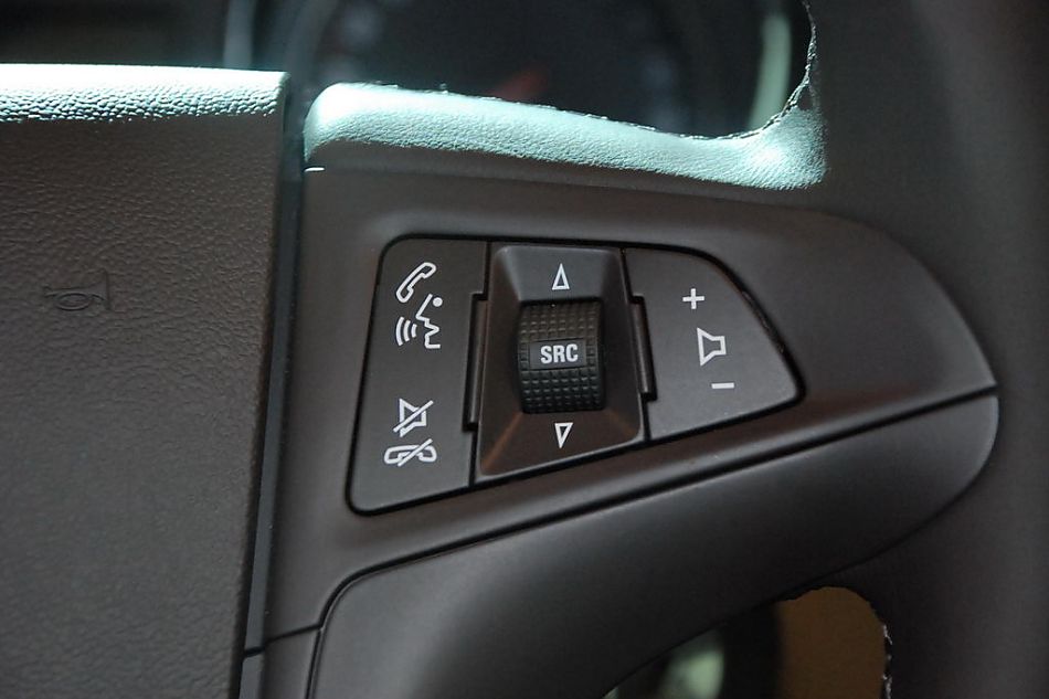 新君威正式亮相