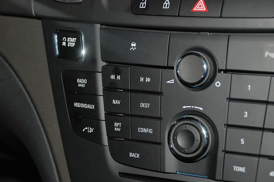 新君威正式亮相