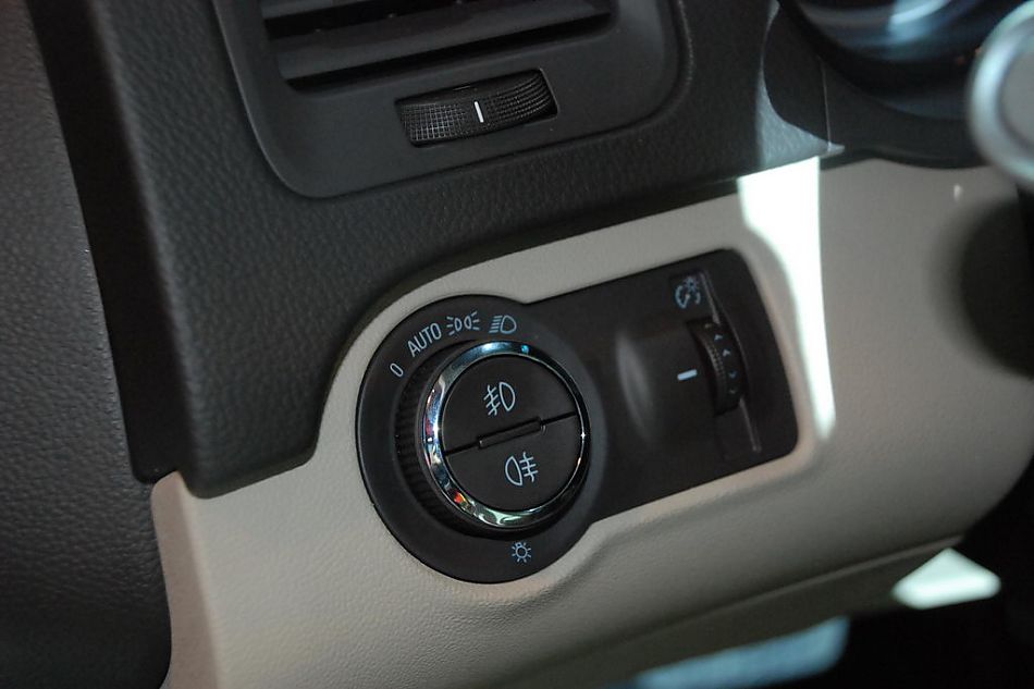 新君威正式亮相