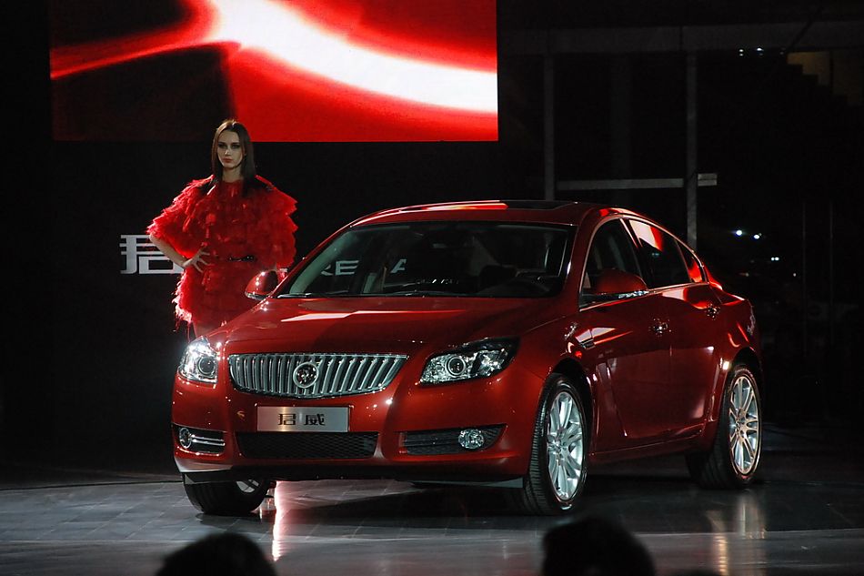 新君威正式亮相